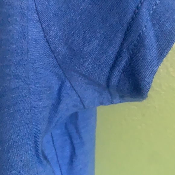 🔵Very Important Tee District - Top - Picture 7 of 11